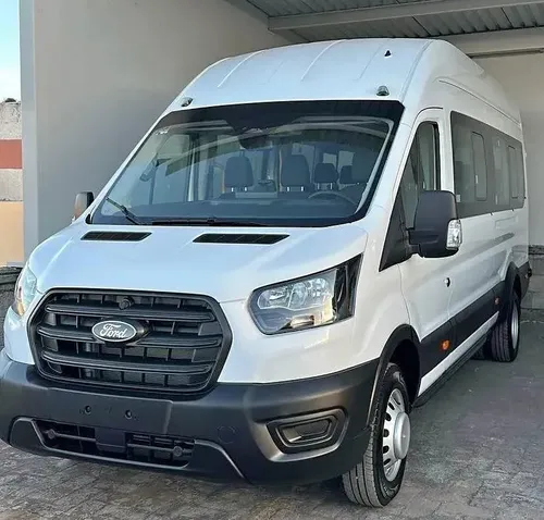 Ford Transit 18 pasajeros